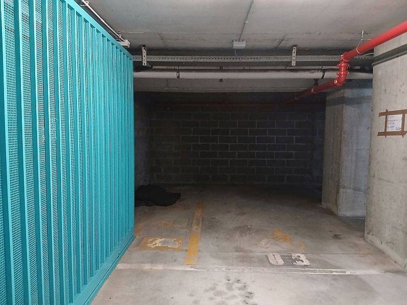 Box / garage a Genova in Via Angelo Scarsellini - Foto 3