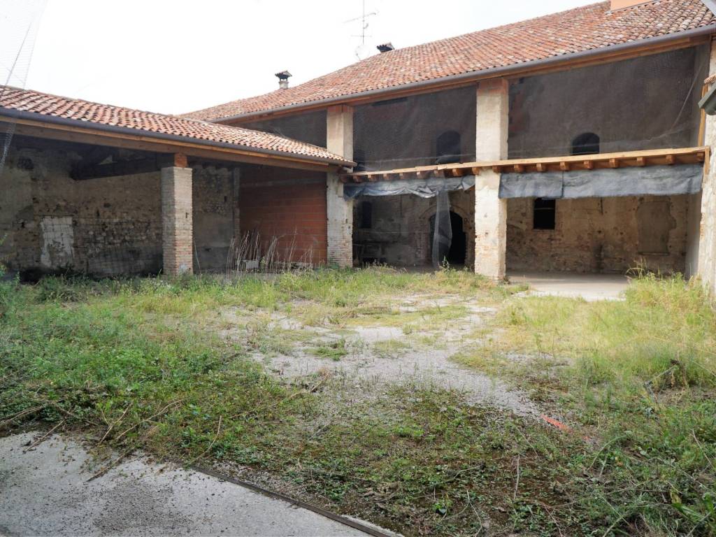 Rustico / casale a Lonato del garda in Via Cominello, 79 - Foto 3