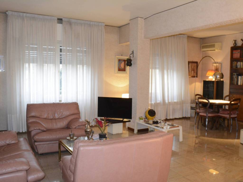 Appartamento a Verona in Via del Risorgimento - Foto 2