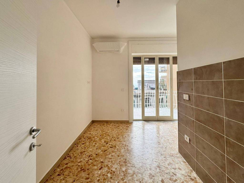 Appartamento a Napoli in Viale Privato Davide Winspeare, 8 - Foto 3