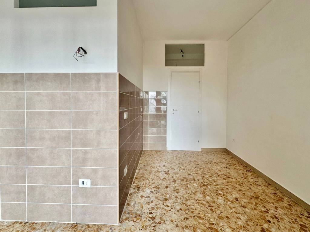 Appartamento a Napoli in Viale Privato Davide Winspeare, 8 - Foto 4