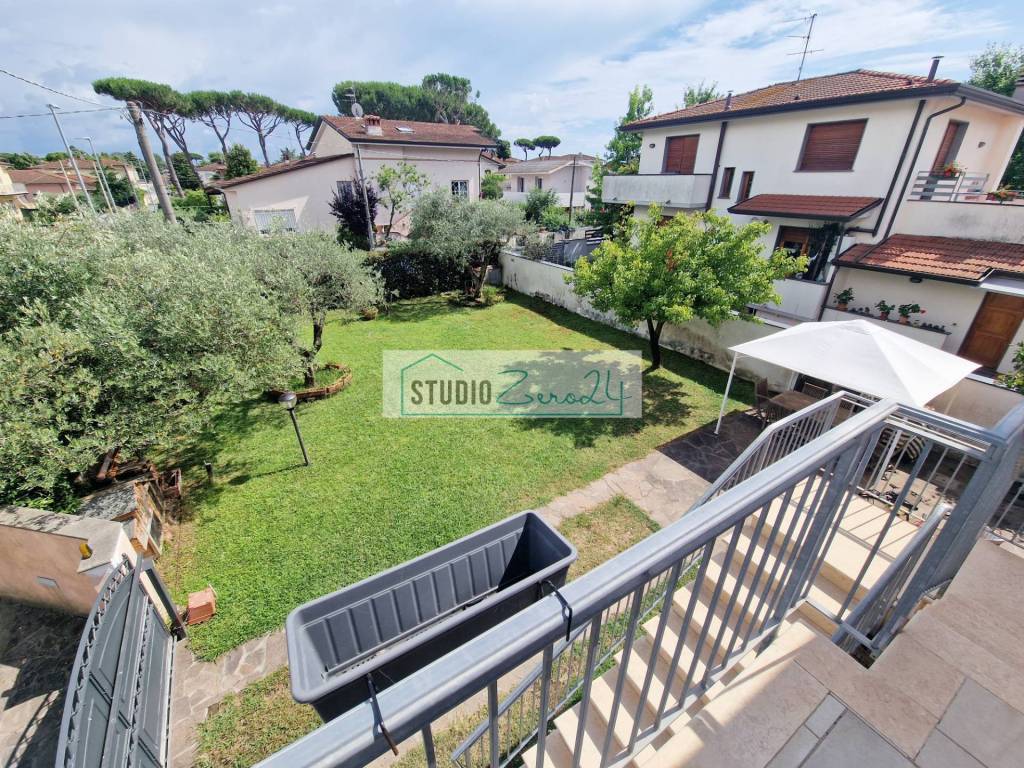 Appartamento a Camaiore in Via Mincio - Foto 4