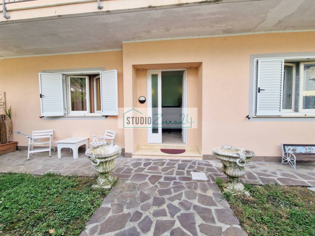 Appartamento a Camaiore in Via Mincio - Foto 2