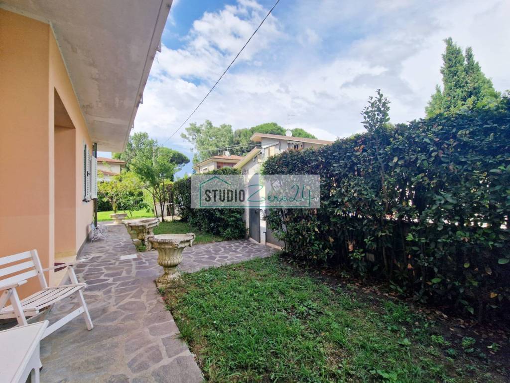 Appartamento a Camaiore in Via Mincio - Foto 4