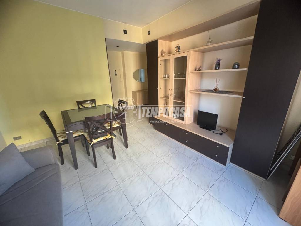 Appartamento a Baranzate in Via Pordenone 5 - Foto 2