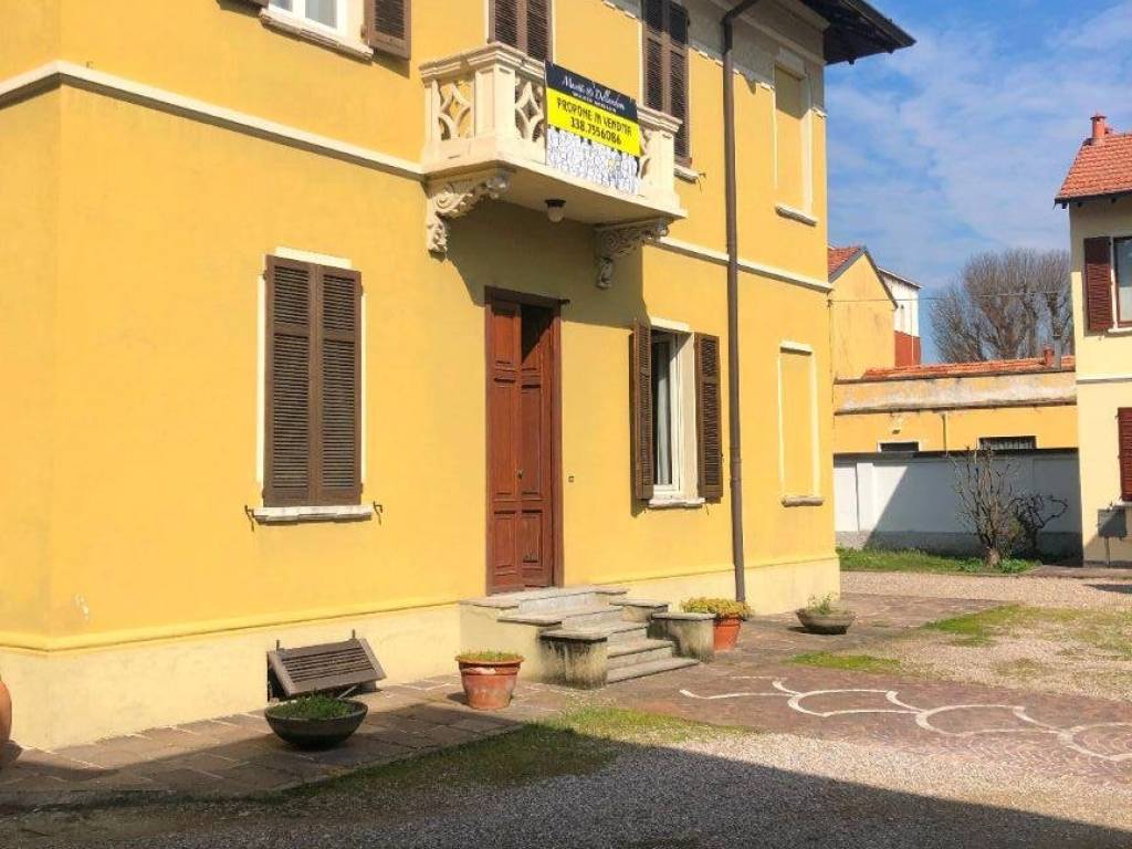 Villa a Buscate in Via Guglielmo Marconi, 42 - Foto 2