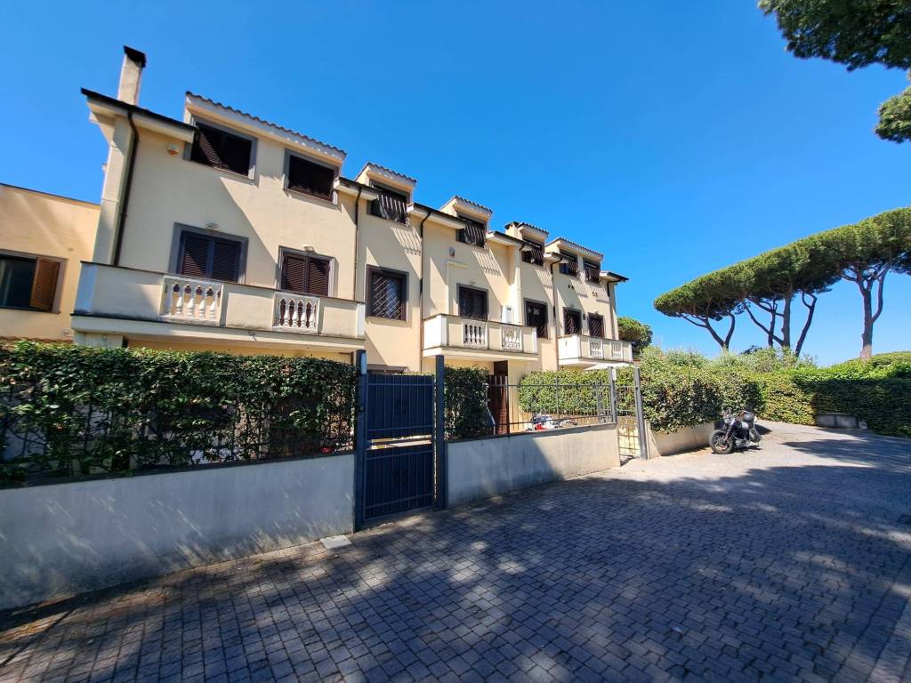 Appartamento a Marino in Via dei Laghi, 24 - Foto 2