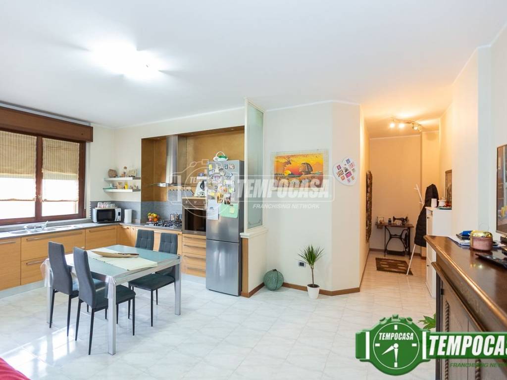 Appartamento a Crema in Via Luigi D'Andrea - Foto 2