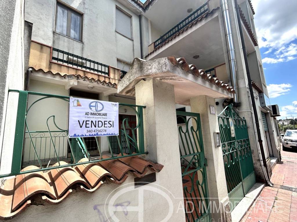 Appartamento a Nuoro in Via Don Luigi Sturzo, 5 - Foto 2