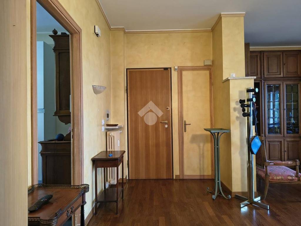 Appartamento a Pino torinese in Via Aubert, 37 - Foto 2