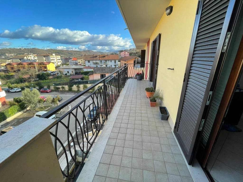 Appartamento a Benevento in Via Camillo Benso di Cavour - Foto 3