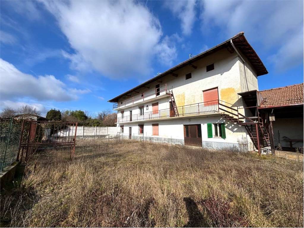 Casa indipendente a Gattico-veruno in Via Caola, 5 - Foto 2
