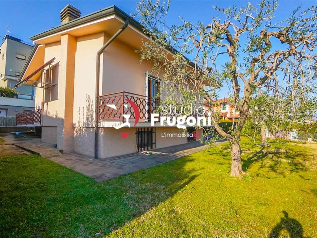 Villa a Lonato del garda in Via Barcuzzi - Foto 5