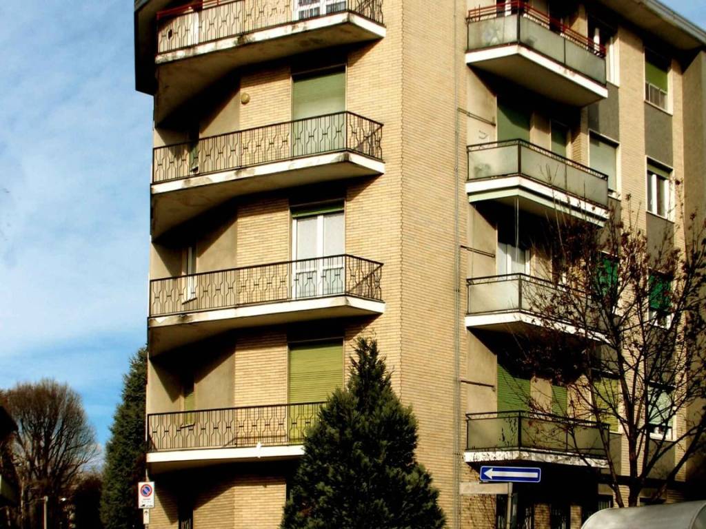 Appartamento a Saronno in Viale Prealpi - Foto 2