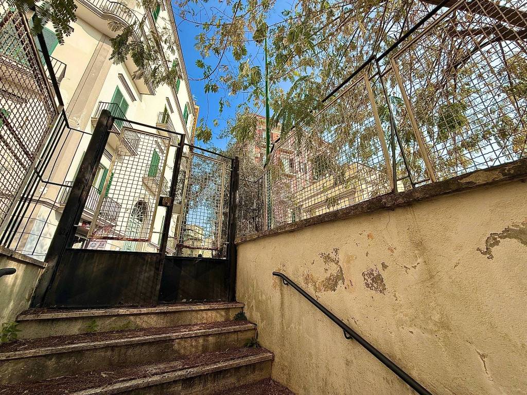 Appartamento a Napoli in Via Annibale Caccavello, 4 - Foto 3