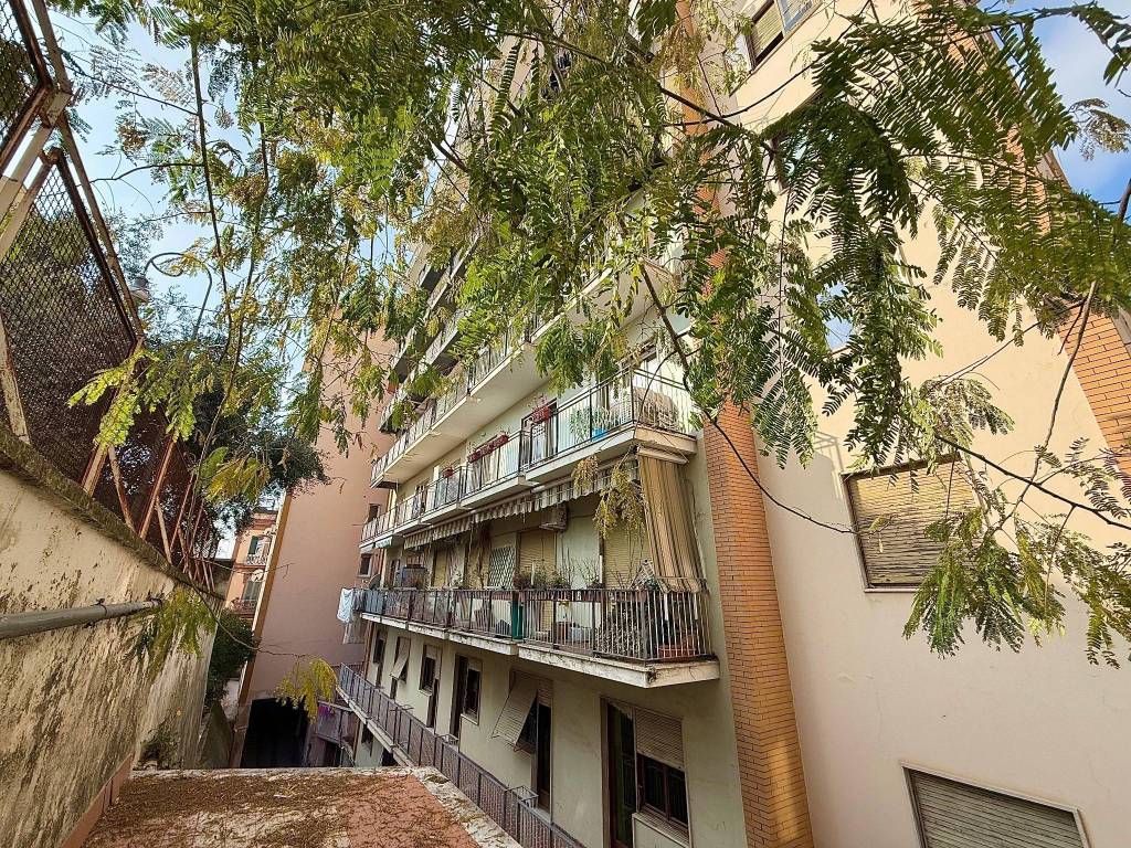 Appartamento a Napoli in Via Annibale Caccavello, 4 - Foto 4