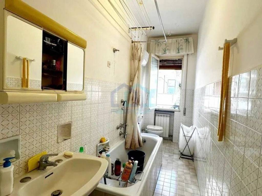 Appartamento a Albissola marina in Piazzale Piemonte - Foto 2