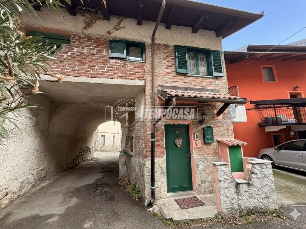 Casa indipendente a Caprie in Via Coppo 32 - Foto 2