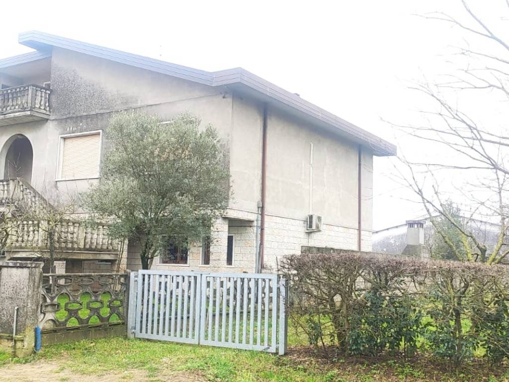 Villa a Cerea in Via Barbugine - Foto 3