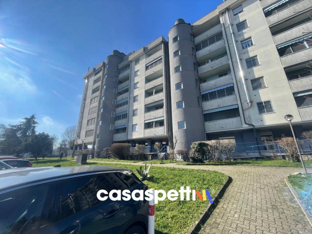 Appartamento a Rozzano in Via Guido Rossa, 9A - Foto 2