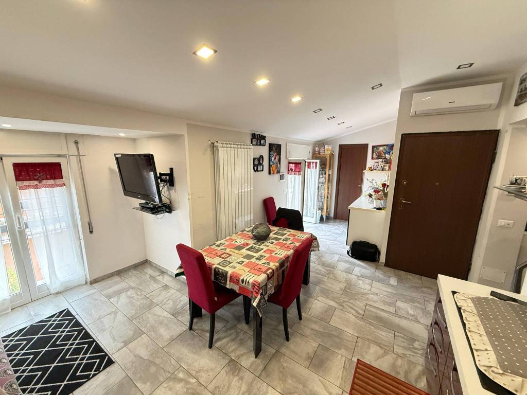 Appartamento a Fonte nuova in Via della Torre - Foto 2