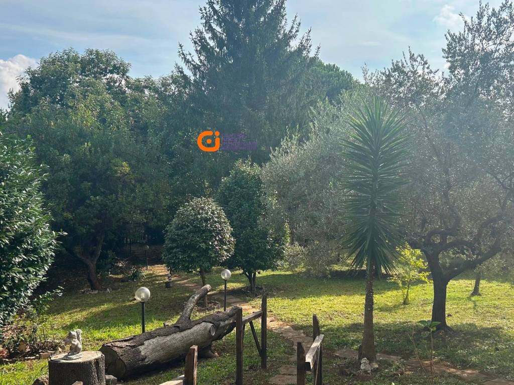 Villa a Velletri in Via Acqua Palomba - Foto 3