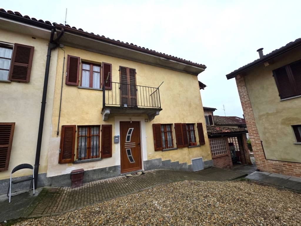 Villa a Castagnole delle lanze in Via Vittoria, 30 - Foto 2