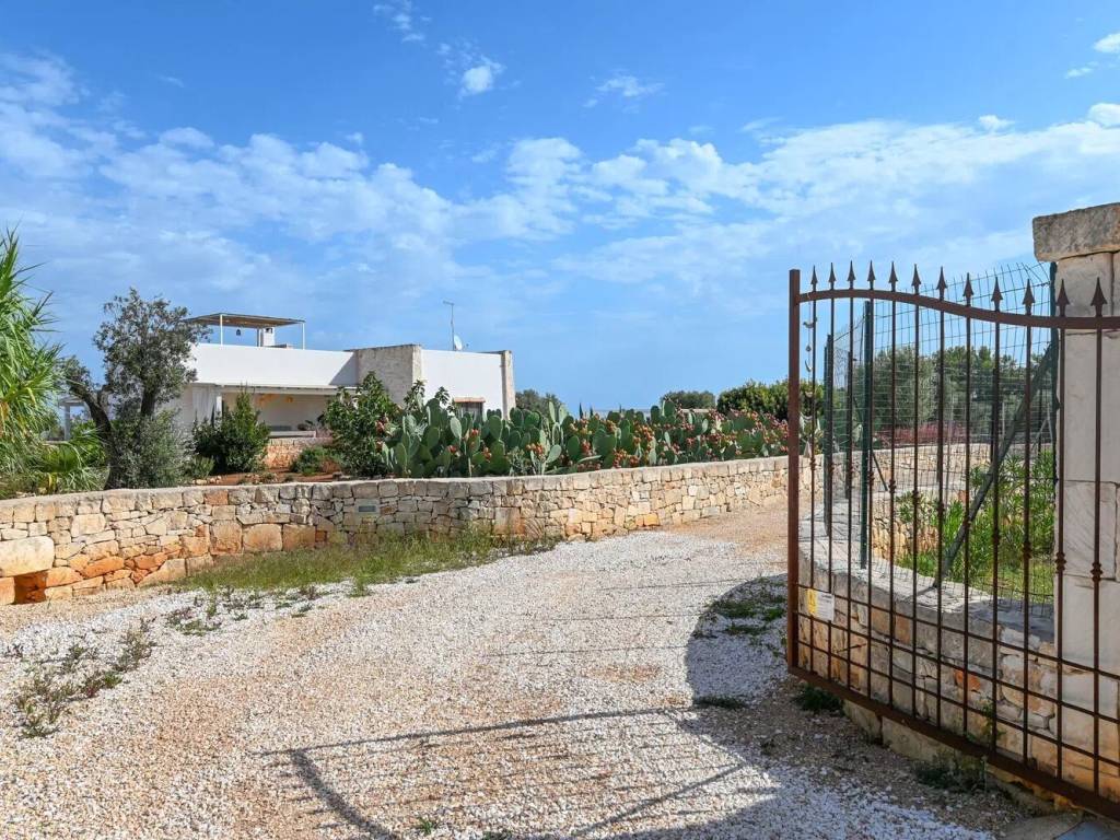 Villa a Carovigno in Contrada Grotta Giuliano No Number - Foto 4