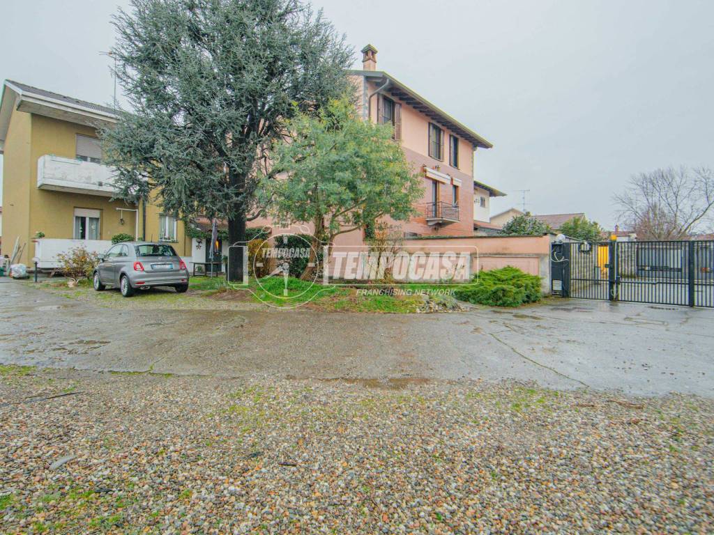Villa a Vigevano in Via Pioppi 7//D - Foto 2