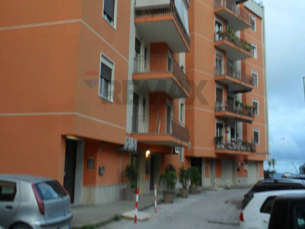 Appartamento a Caltanissetta in Via Carlo Pisacane, 18 - Foto 2