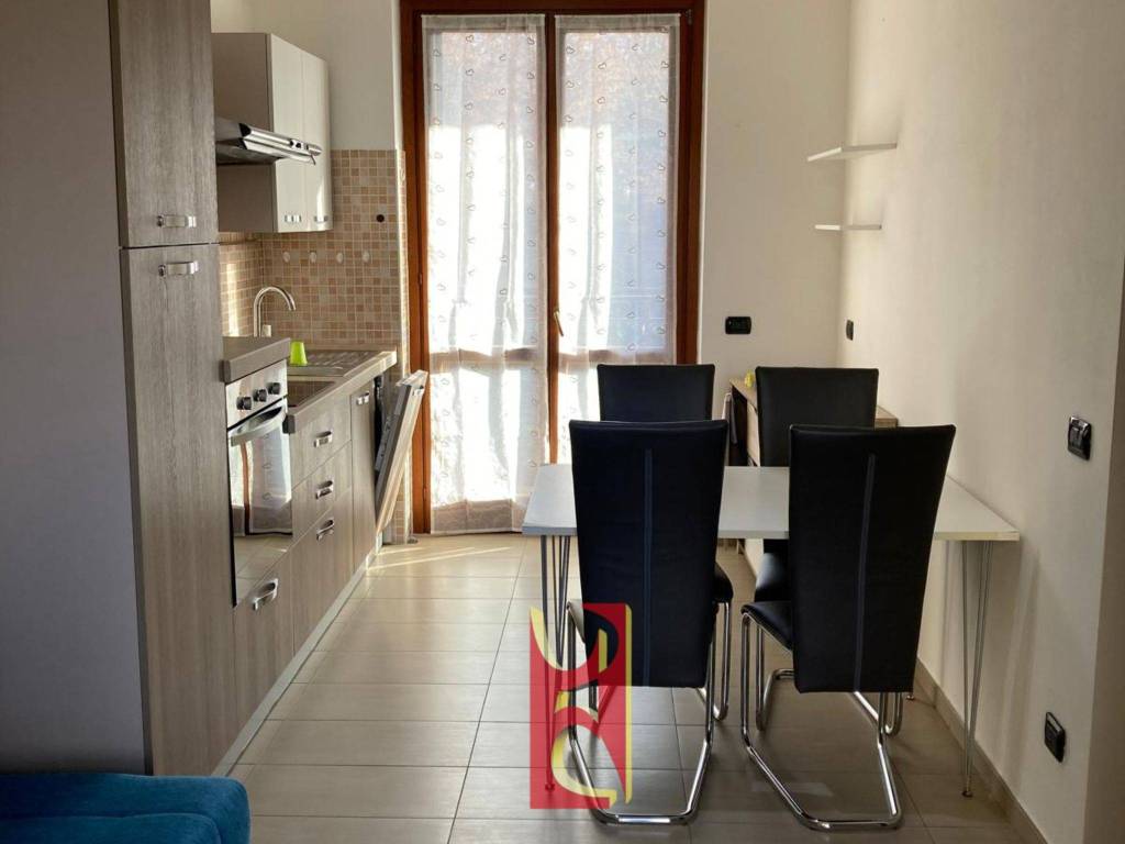 Appartamento a Somma lombardo in Via Don Giuseppe Selva, 13 - Foto 2