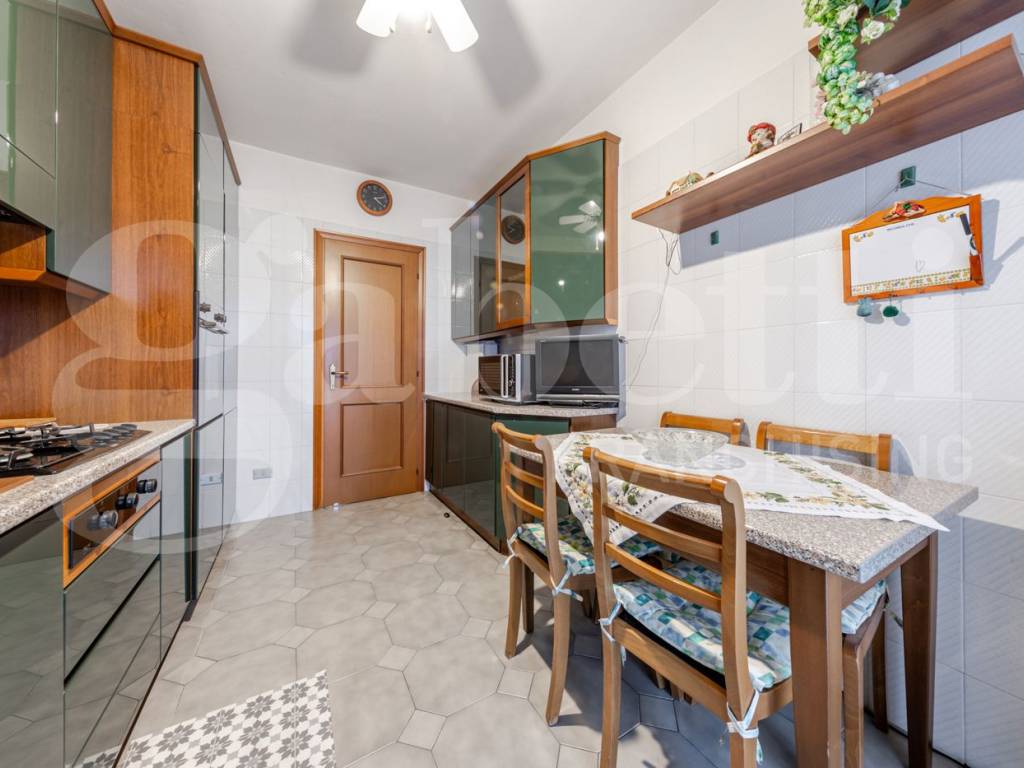 Appartamento a Rozzano in Viale Monte Penice - Foto 3