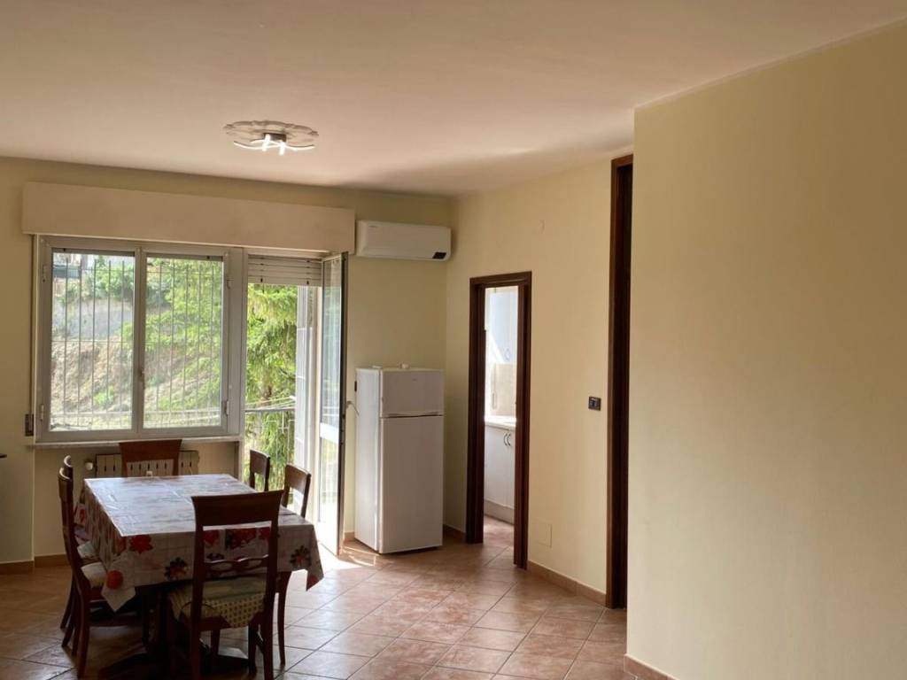 Appartamento a Borghetto santo spirito in Piazza Repubblica dell'Ossola, 2 - Foto 3