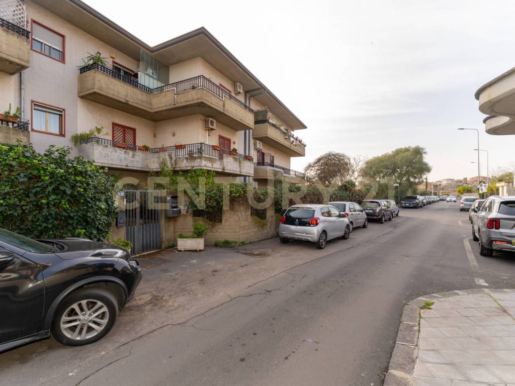 Appartamento a Tremestieri etneo in VIA IDRIA, 37 - Foto 3