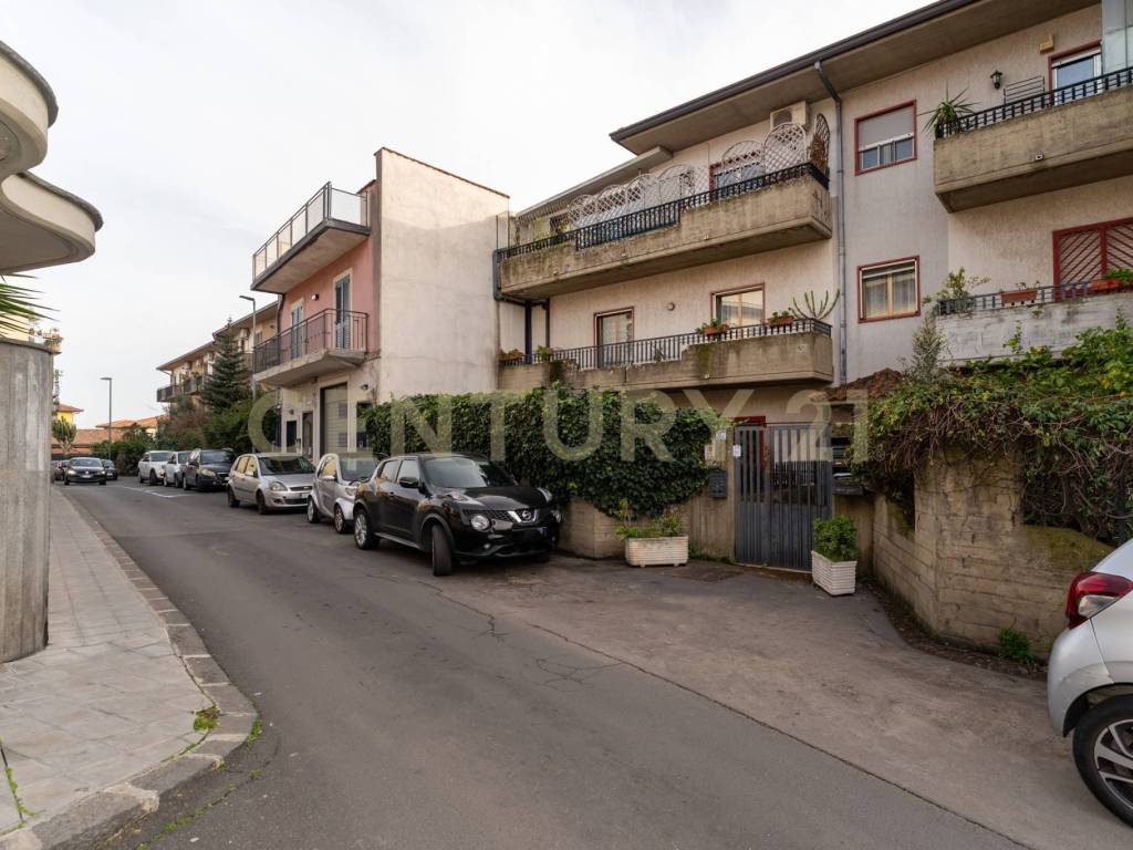 Appartamento a Tremestieri etneo in VIA IDRIA, 37 - Foto 4