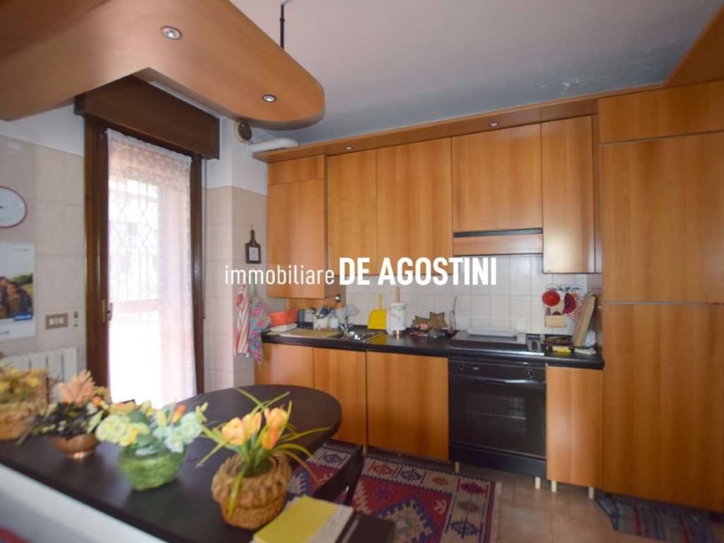 Appartamento a Arona in via Carso - Foto 2