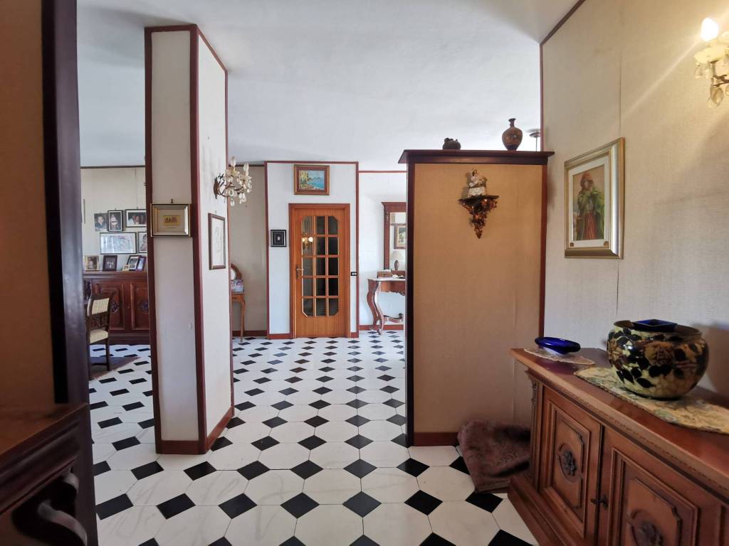 Appartamento a San nicola la strada in Piazza Matilde Serao, 9 - Foto 5