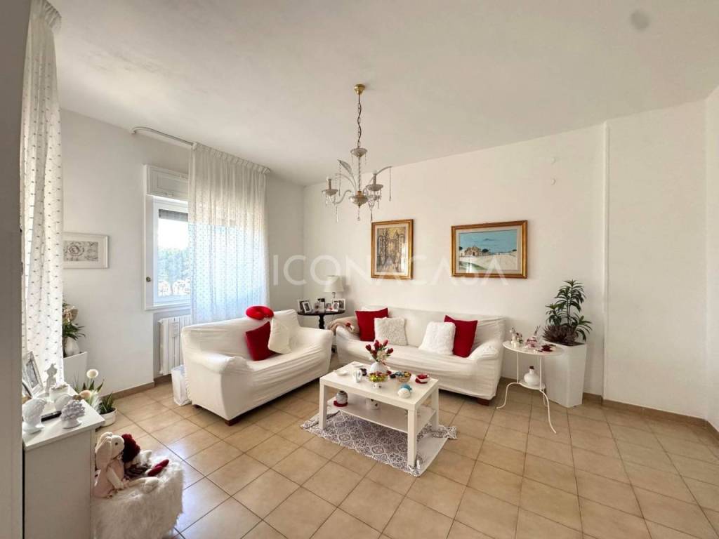 Appartamento a Noicattaro in Via Pietro Nenni - Foto 4