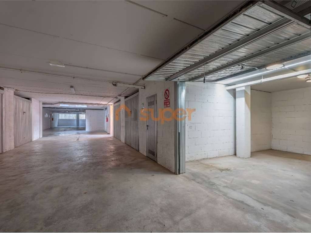 Box / garage a Bastia umbra in Via Tallinn - Foto 2