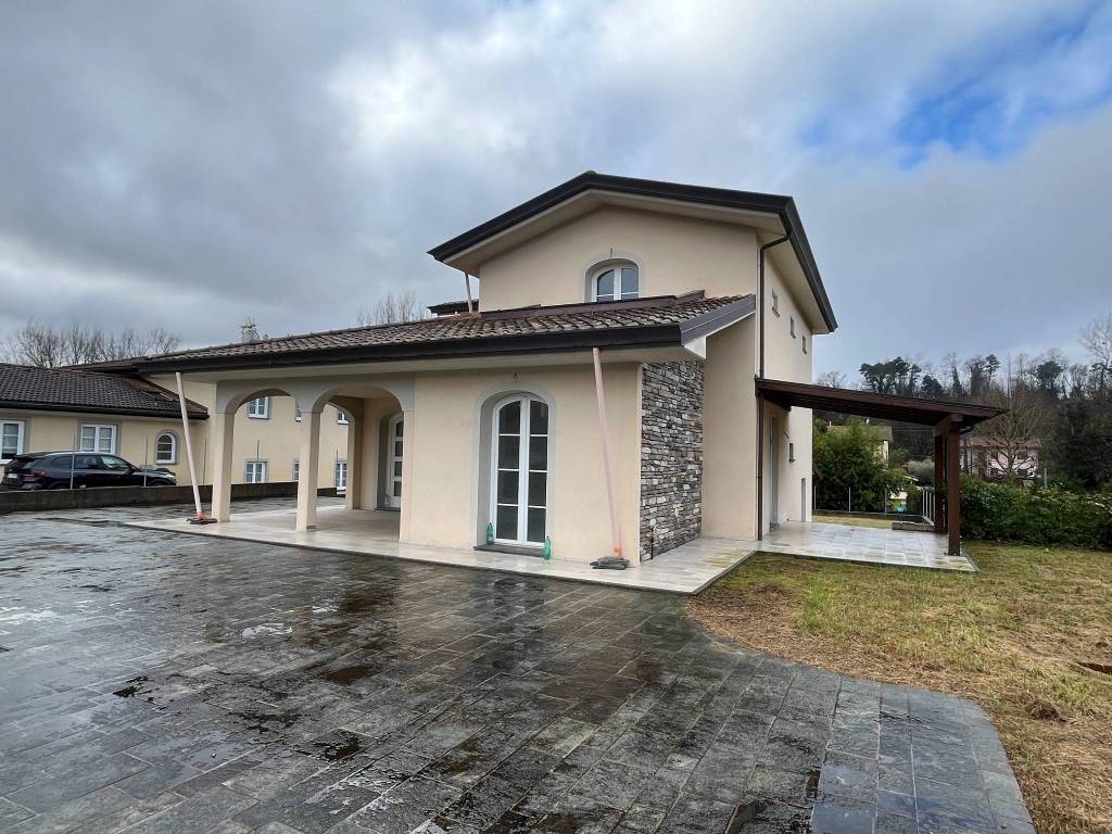 Villa a Capannori in Via Pesciatina, 859 - Foto 2