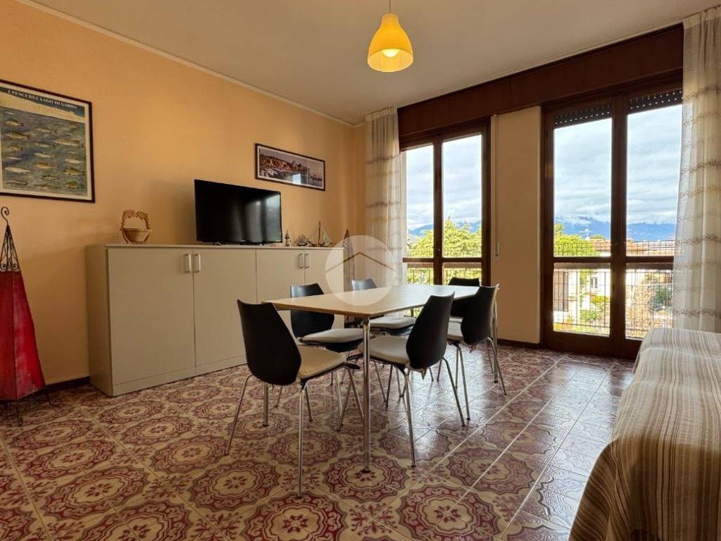 Appartamento a Torri del benaco in Via Gardesana, 69 - Foto 4