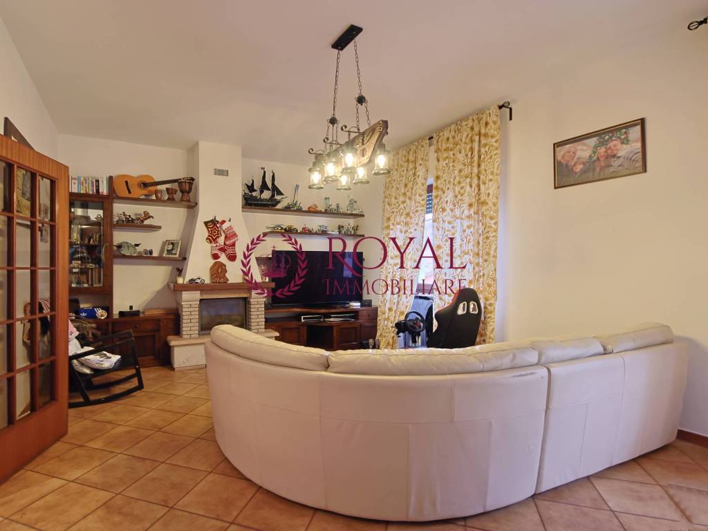 Appartamento a Livorno in Via Di Salviano - Foto 3