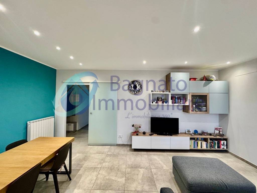 Appartamento a Novara in Via Pietro Paganini, 4 - Foto 2