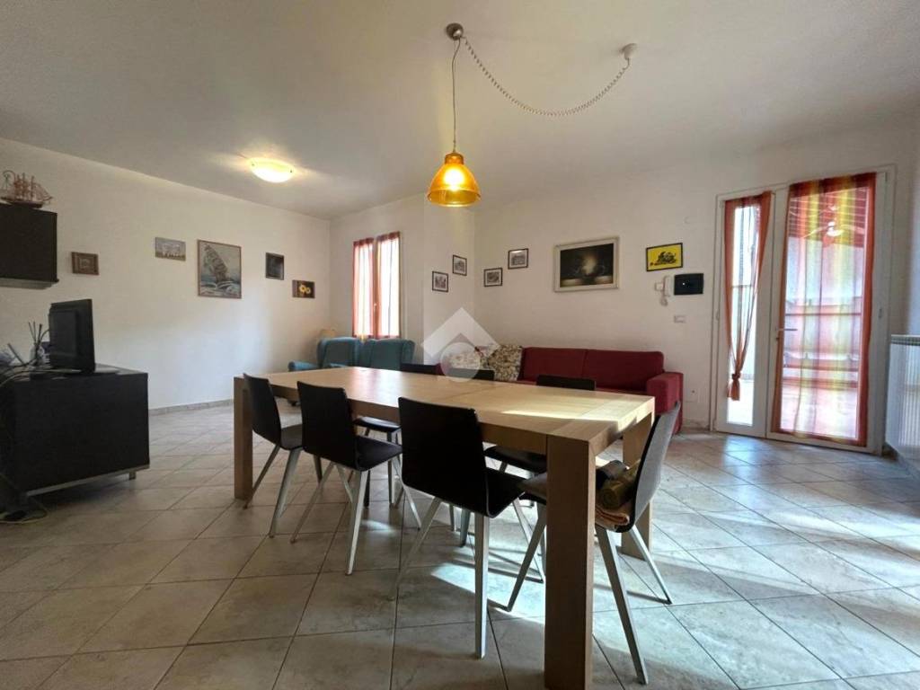 Appartamento a Comacchio in Via Giorgione, 15 - Foto 2