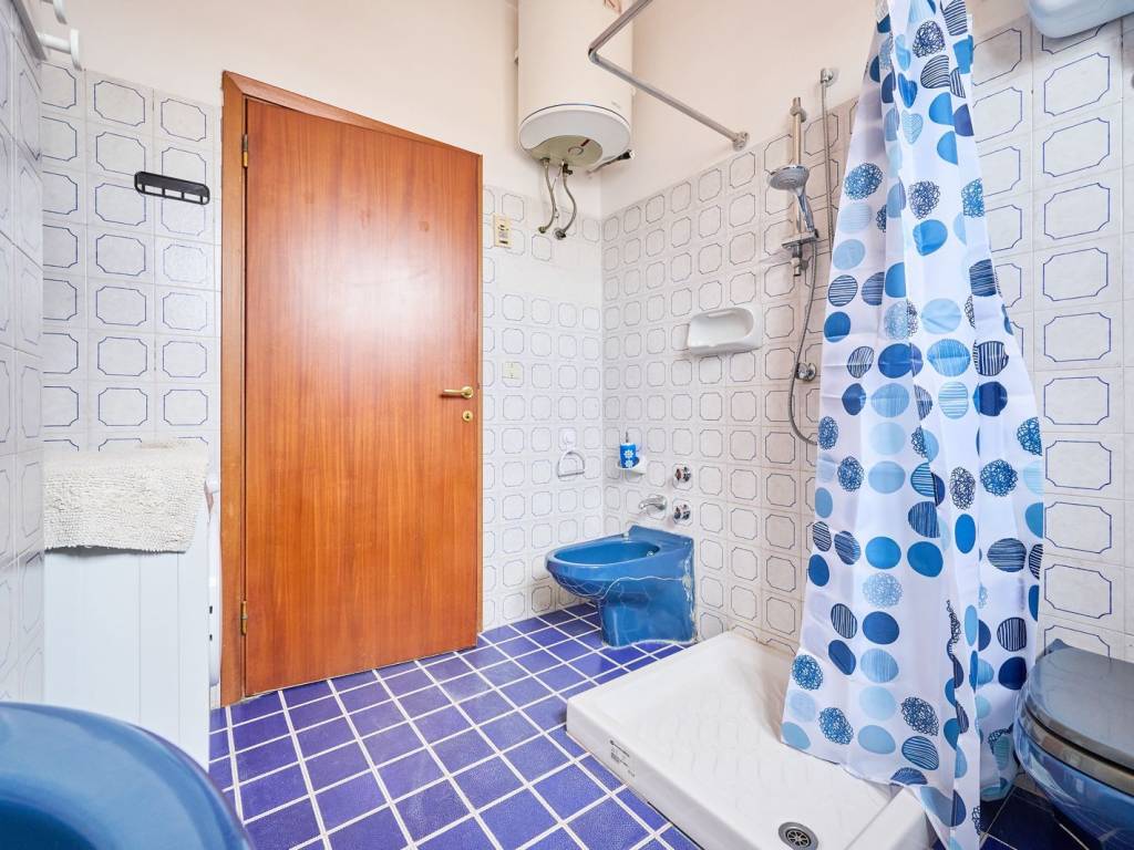 Appartamento a Follonica in Via Trento - Foto 5