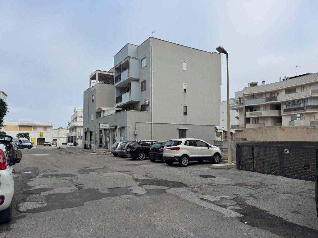 Box / garage a Monopoli in Via Rocco Scotellaro - Foto 4