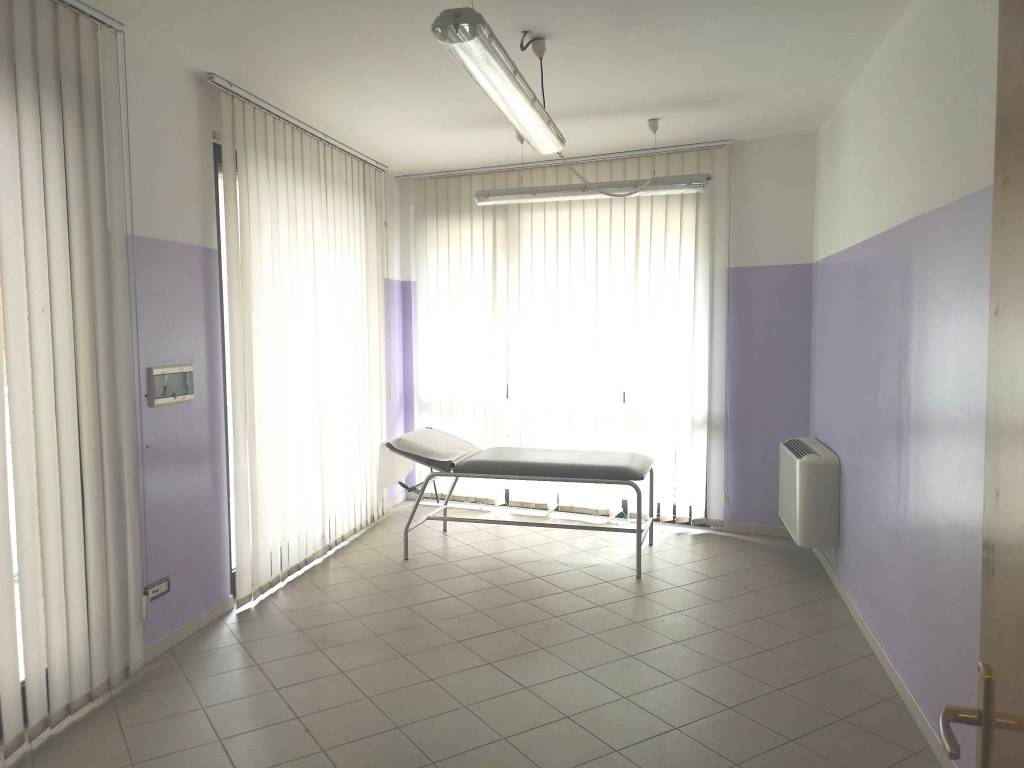 Palazzo / stabile a Montenero di bisaccia in Via 24 Maggio - Foto 3
