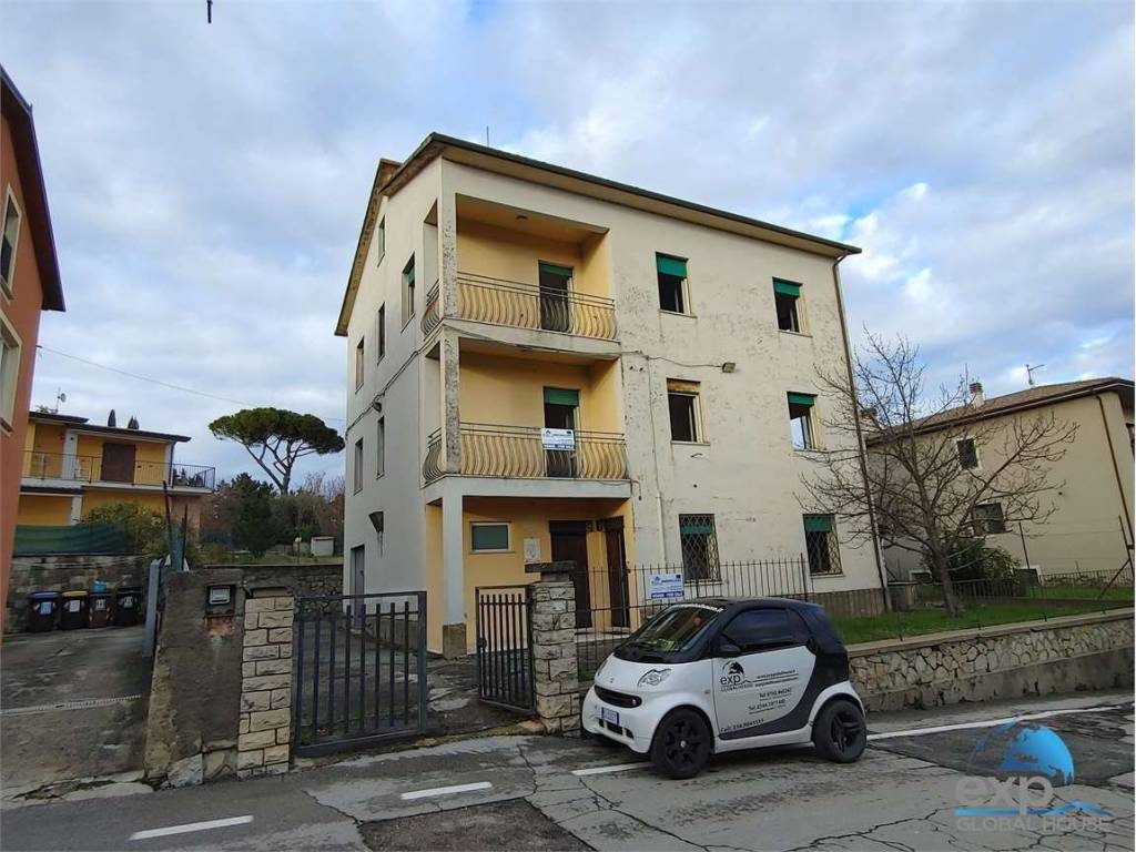 Palazzo / stabile a Marsciano - Foto 4