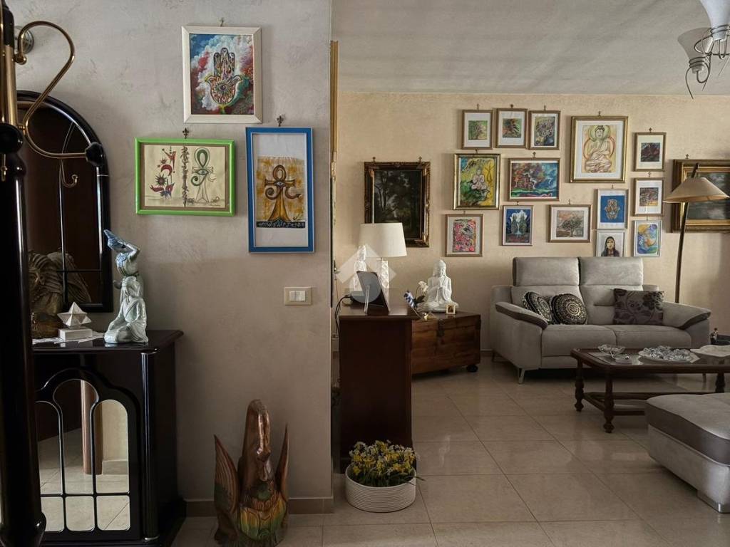 Appartamento a Grottaglie in Via Silvio Pellico, 10 - Foto 5