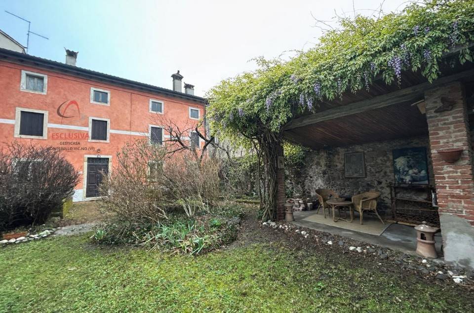 Casa indipendente a Roncà in Via Olmo, 11 - Foto 3